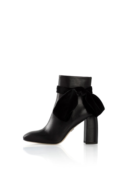 Flora Bootie In Black