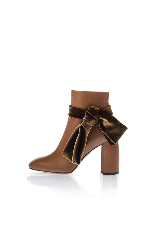 Flora Bootie In Chocolate