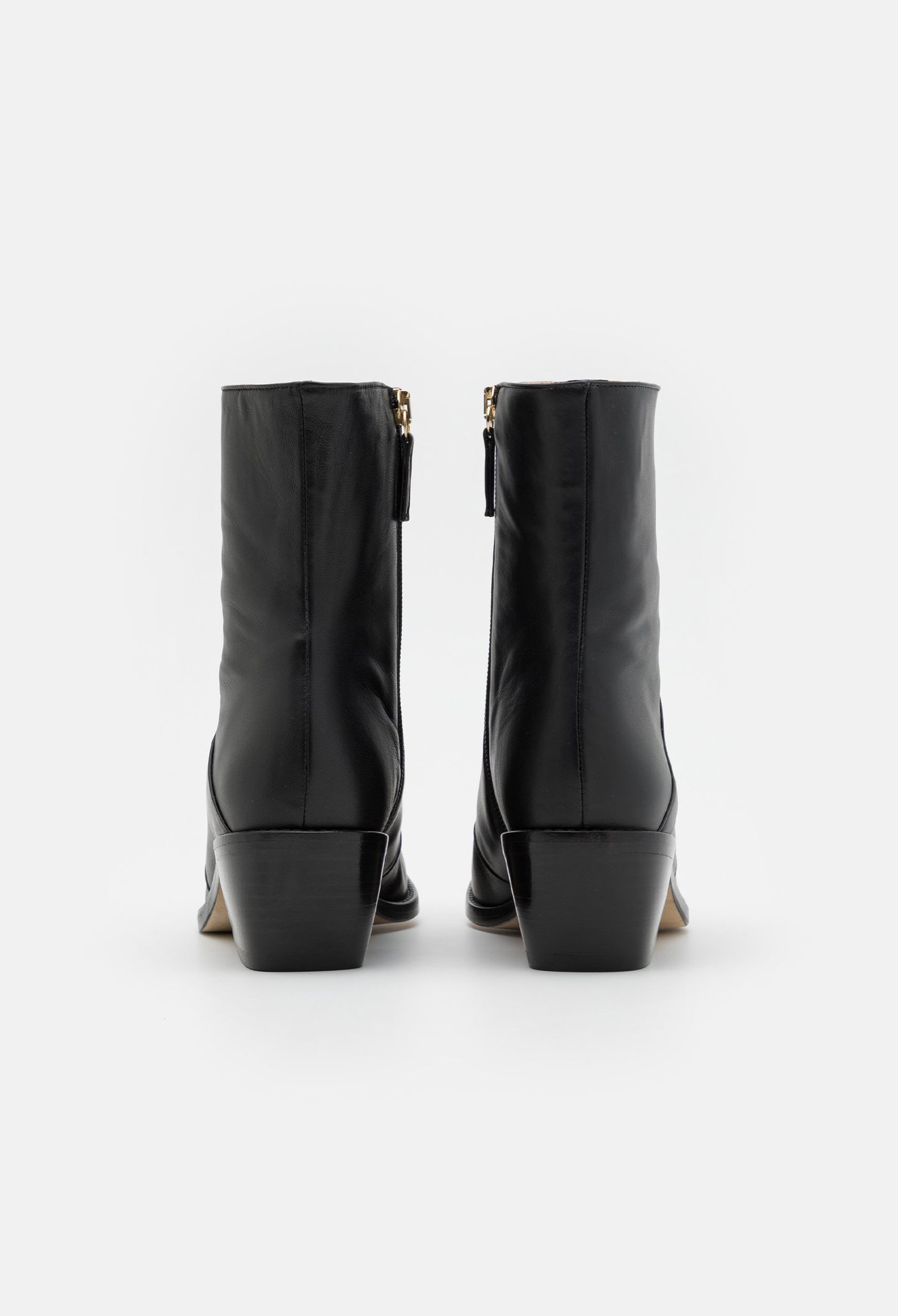 Leone Bootie In Black