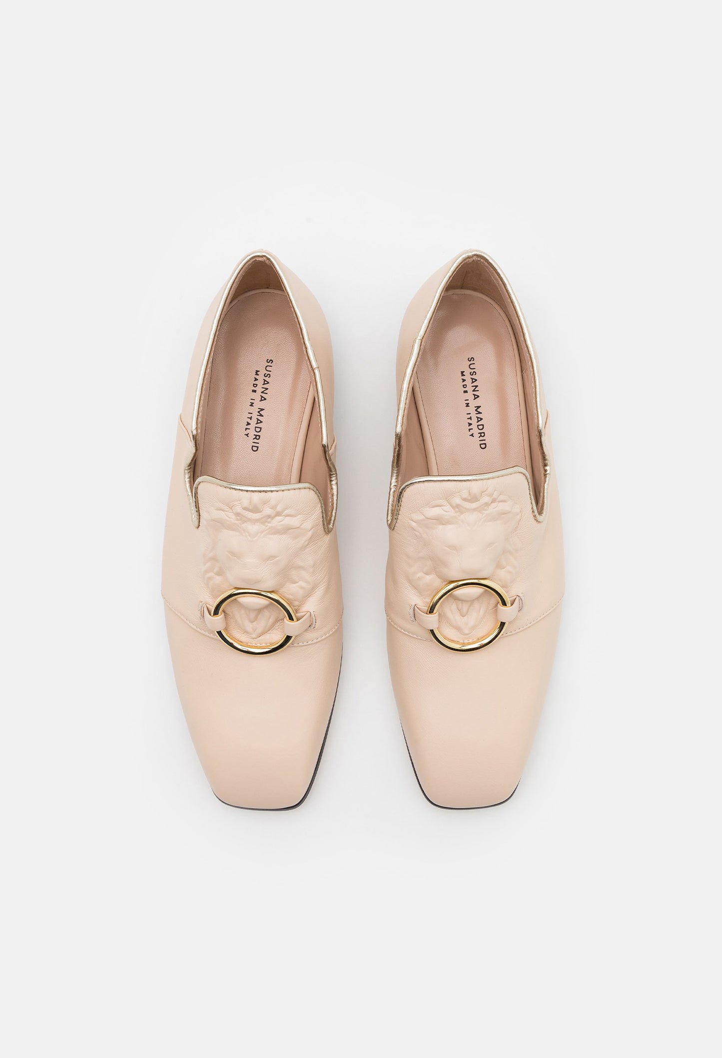 Iris Leone Flat In Cream